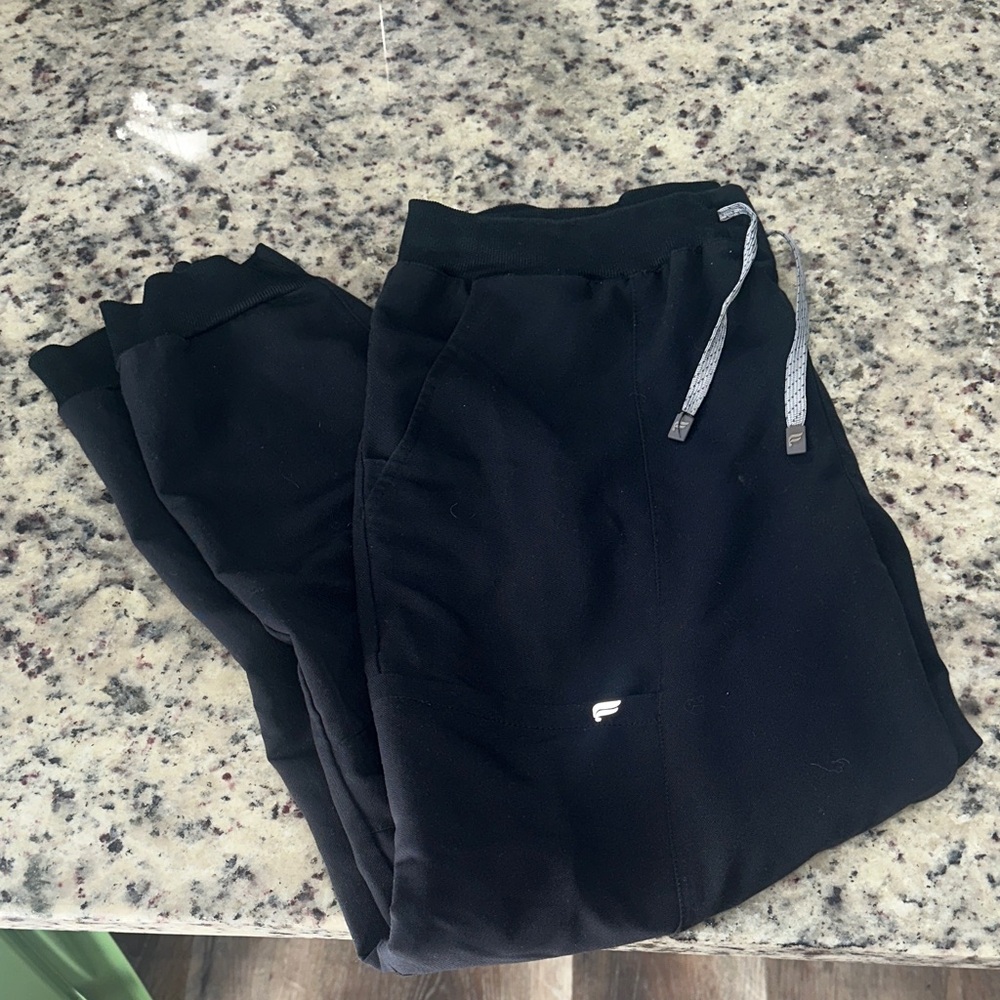 Fabletics Gray Performance Top